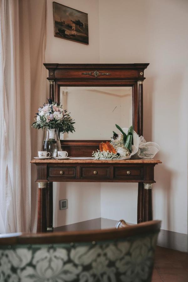 Bed and Breakfast Palazzo Palitti Roio Exteriér fotografie