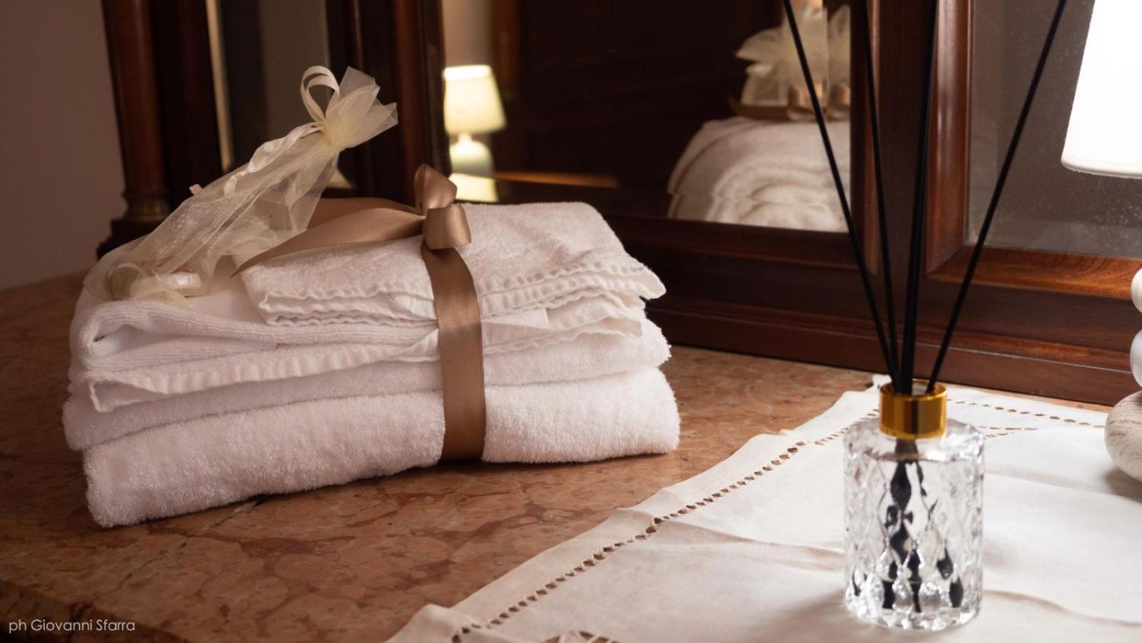 Bed and Breakfast Palazzo Palitti Roio Exteriér fotografie